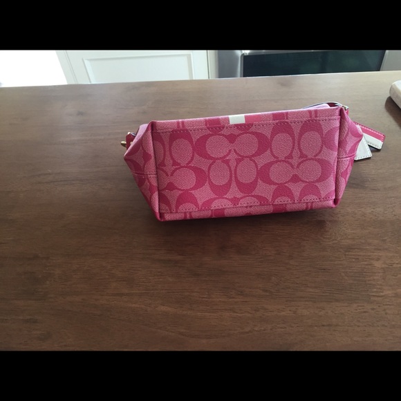 Coach Pink Purse - Picture 4 of 6